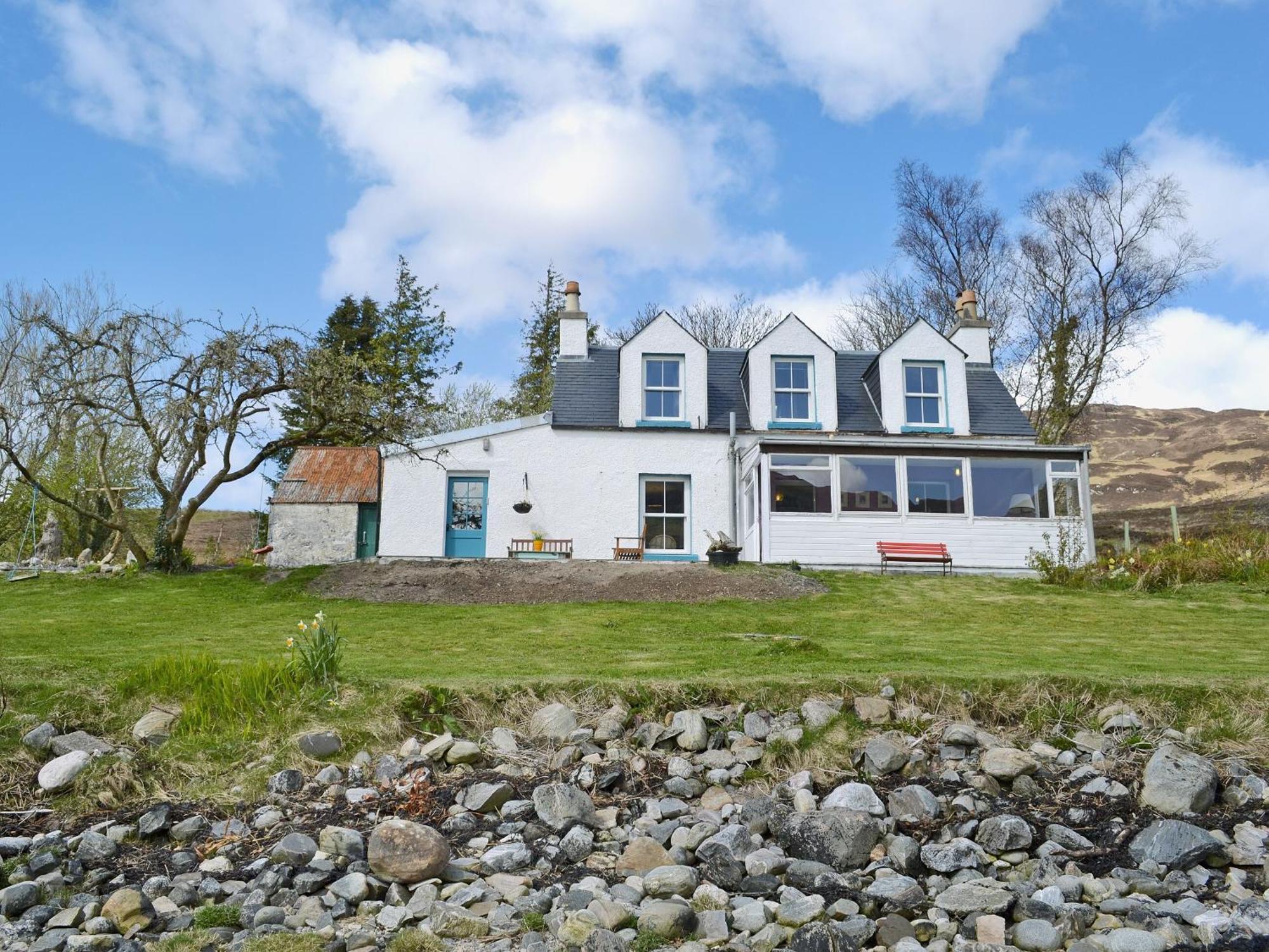 Loch Shore Cottage Dornie Exterior foto