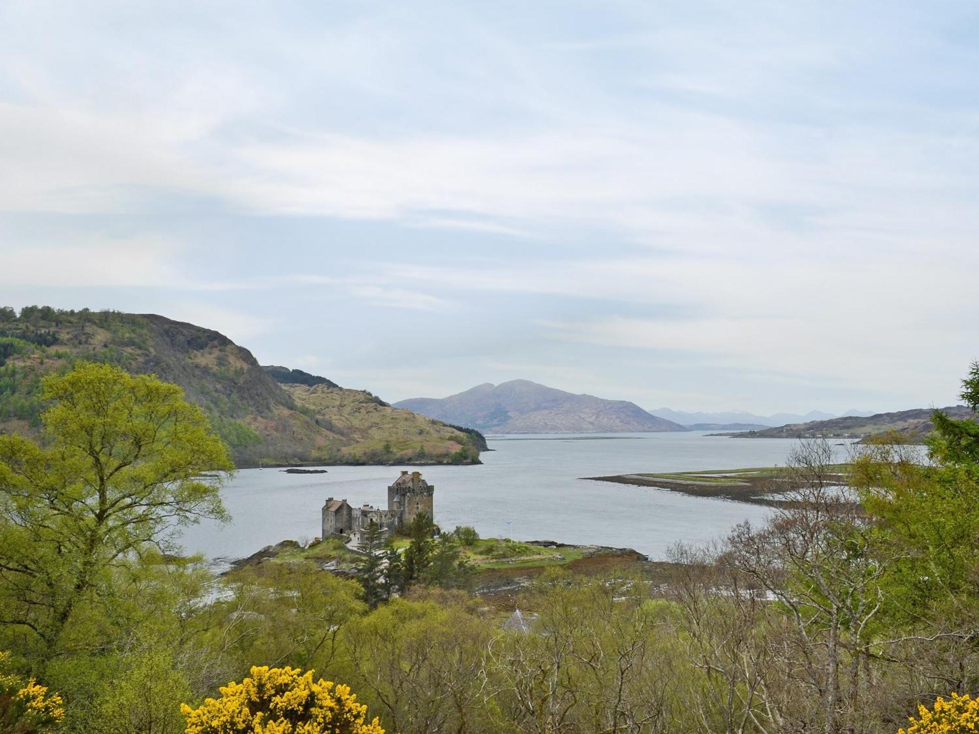 Loch Shore Cottage Dornie Exterior foto