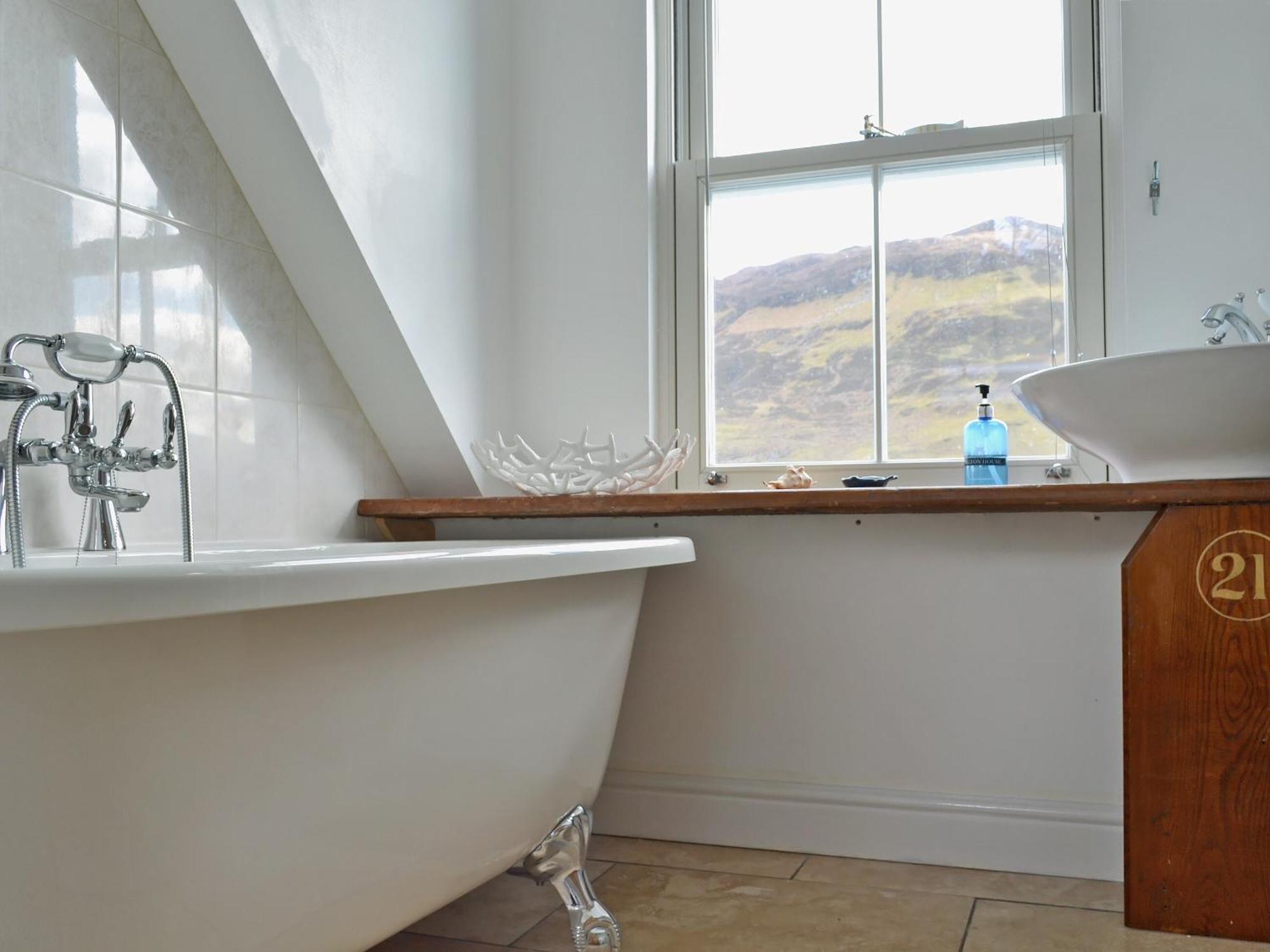 Loch Shore Cottage Dornie Exterior foto